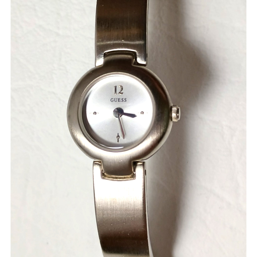 Vintage GUESS Women’s Bangle Watch Silver Tone Minimalist Oval Face Y2K Style